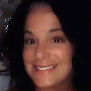 Meet your Posher, Cecile